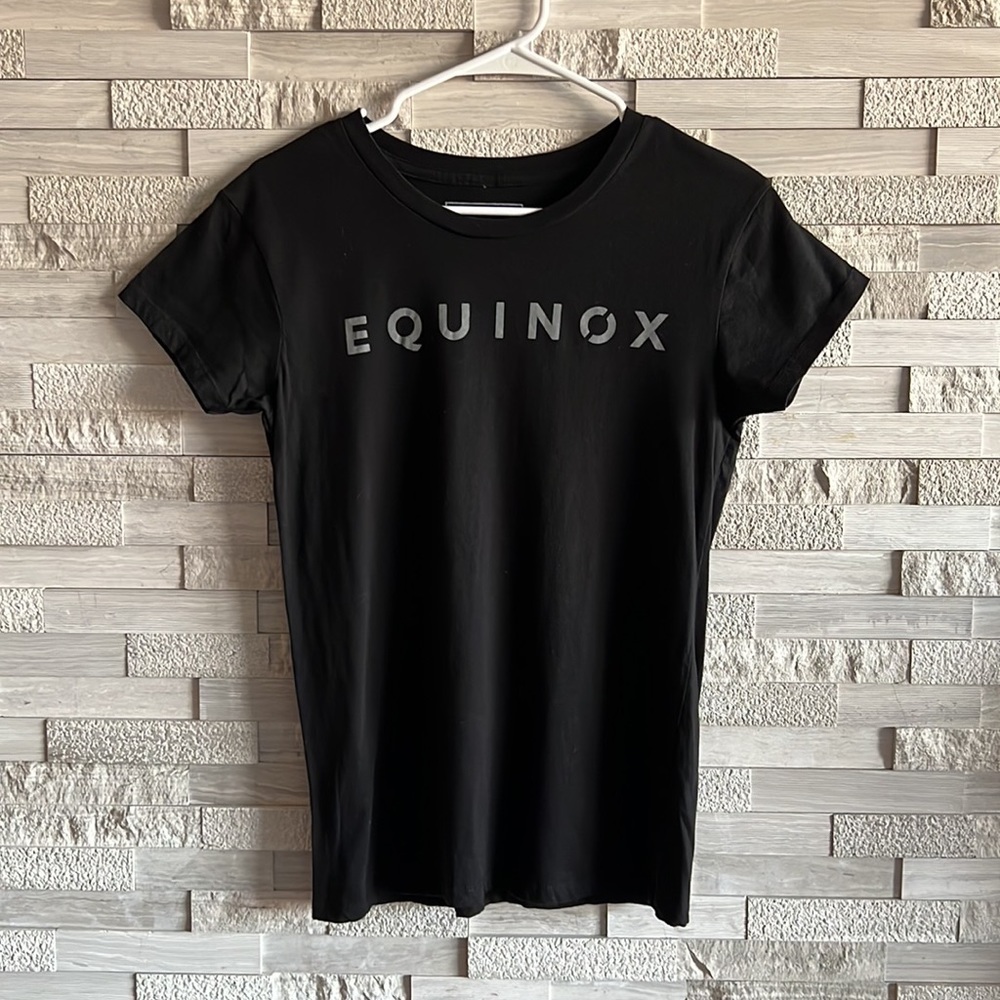 Equinox tshirt size m
